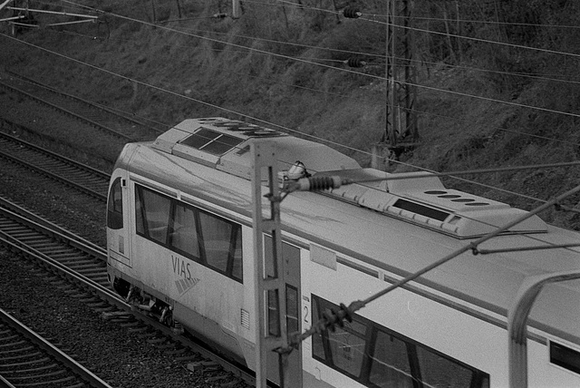 20.04.01 Ilford HP5+ 11 Haardring Bahnstrecke