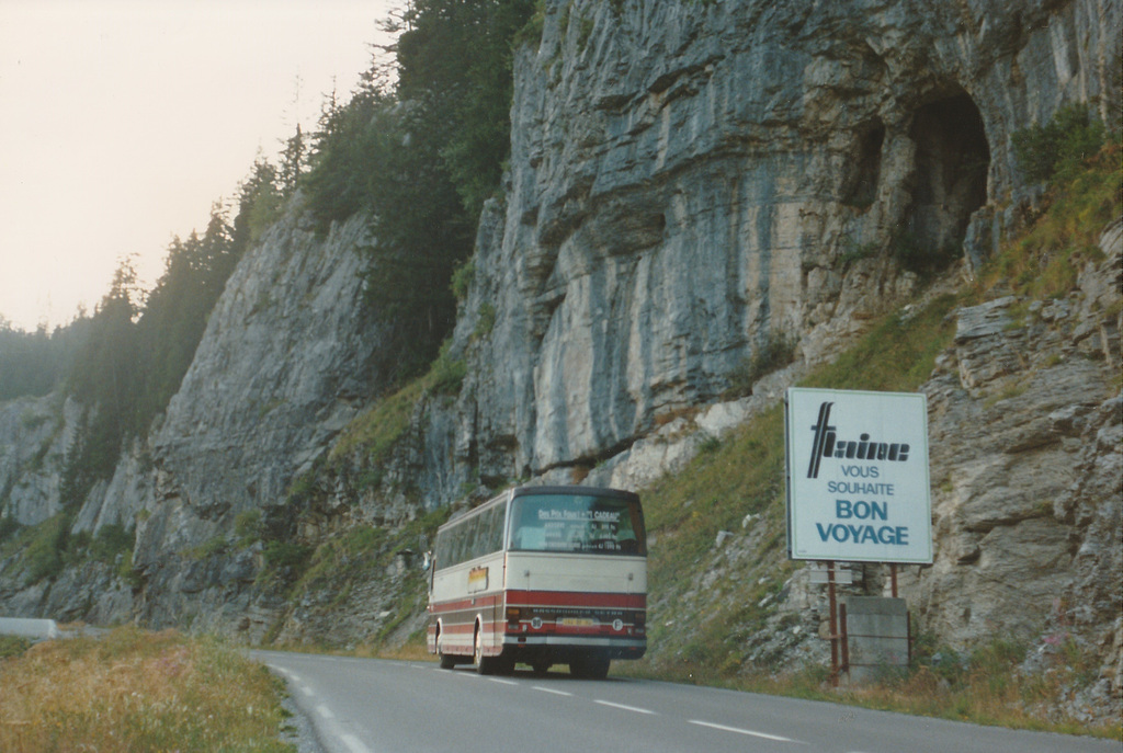 Alpbus, France 144 RF 74 leaving Flaine - Aug 1990