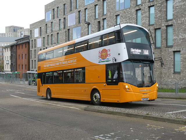 Sanders Coaches 125 (SA71 SAN) in Norwich - 2 Dec 2022 (P1140045)