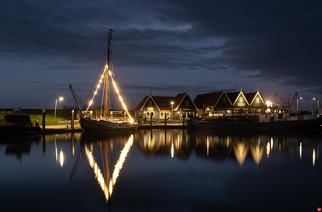 Eine stille Nacht im Hafen