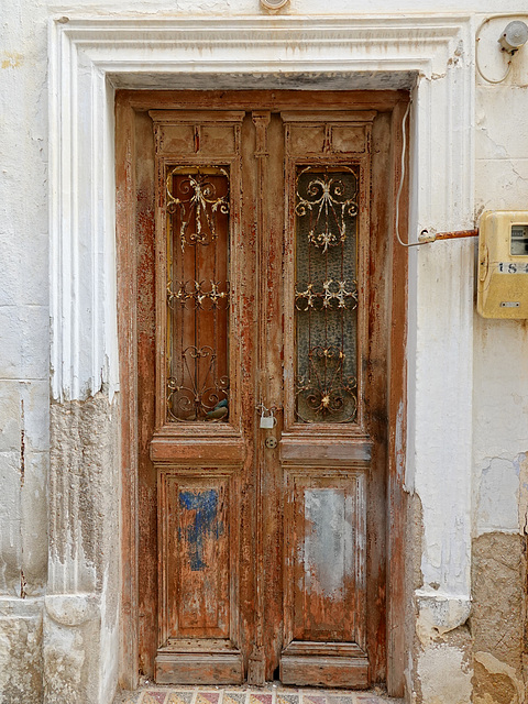 A crusty door