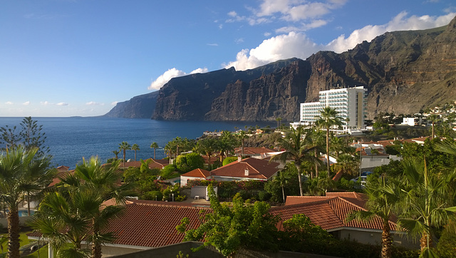 Los Gigantes & Cliffs