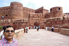 Crossing the bridge into Agra Fort