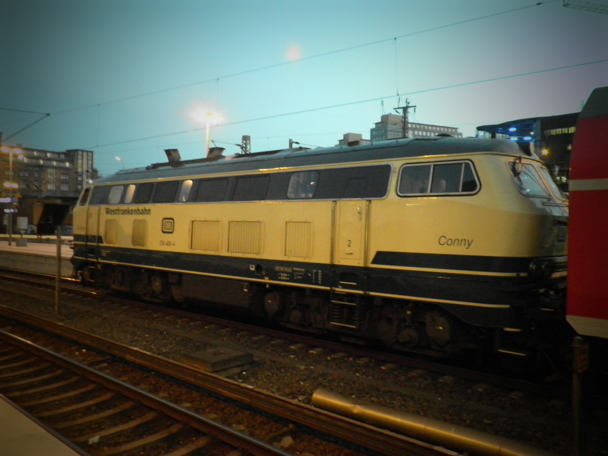 Diesellok im Hbf Hamburg