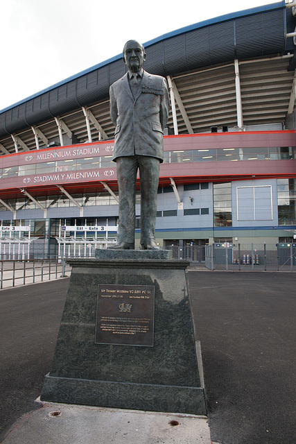 Sir Tasker Watkins Statue