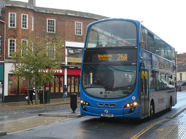 First Eastern Counties 36167 (BD11 CFM) in Norwich - 2 Dec 2022 (P1140097) First Eastern Counties 36167 (BD11 CFM) in Norwich - 2 Dec 2022 (P1140097)