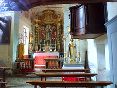 Oratorio San Bernardo da Mentone (fotografato da uno spioncino esterno) - Rovesca (VB)