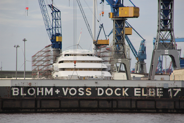 Yacht im Dock