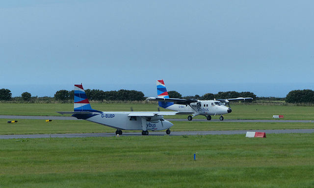 Skybus Duo at Lands End - 17 July 2017
