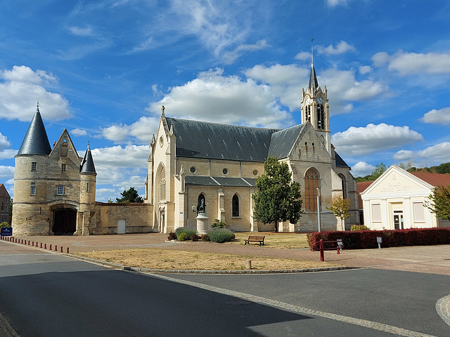 St. Martin Church, Longueil-Sainte-Marie, France