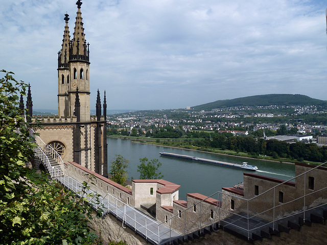 Das Mittelrheintal gesehen aus Schloss Stolzenfels