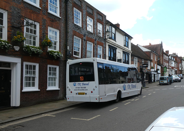 T.K. Travel LR70 TKT in Henley-on-Thames - 16 Apr 2024 (P1170940) T.K. Travel LR70 TKT in Henley-on-Thames - 16 Apr 2024 (P1170940)