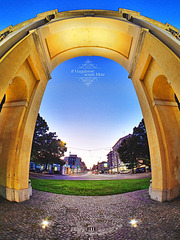 Parma: l'Arco di San Lazzaro