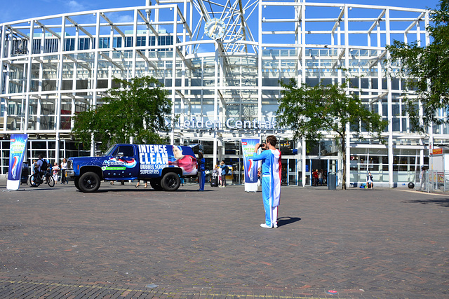 Captain Aquafresh taking a picture of his motor