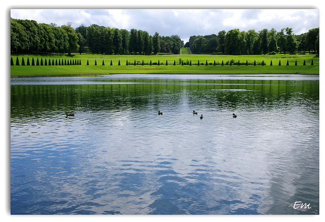 Reflets dans le Parc de Marly Reflets dans le Parc de Marly