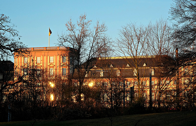 Mannheimer Schloß beleuchtet