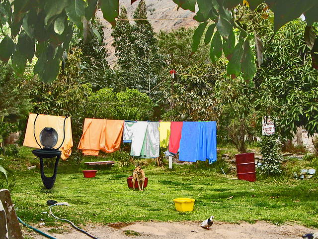 Hanging up the washing in Antioquía