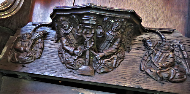 boston church,lincs (74)c14 misericord angels with flagellation post