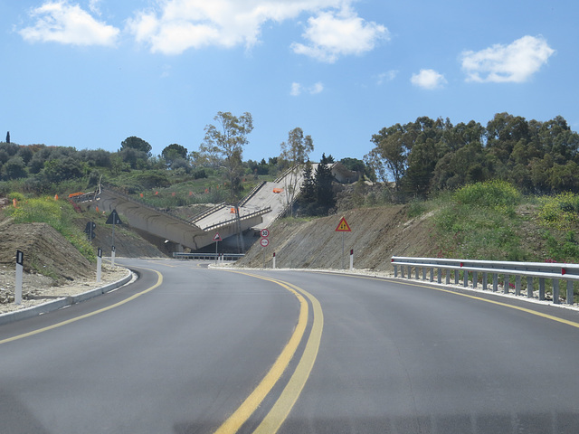 Autoroute endommagée à Caltanisseta.