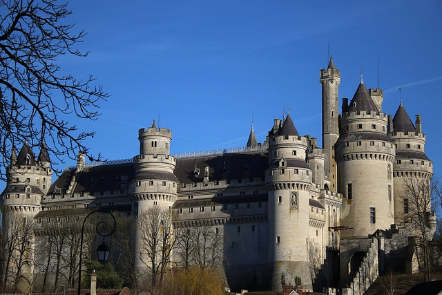 grand ciel bleu dans l' oise ces derniers temps .....