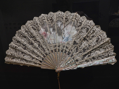 antique fan v