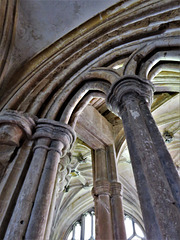 lacock abbey, wilts (63) c15 vaulting outside the c13 chapter house