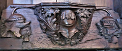 boston church,lincs (81)c14 misericord armour helmet