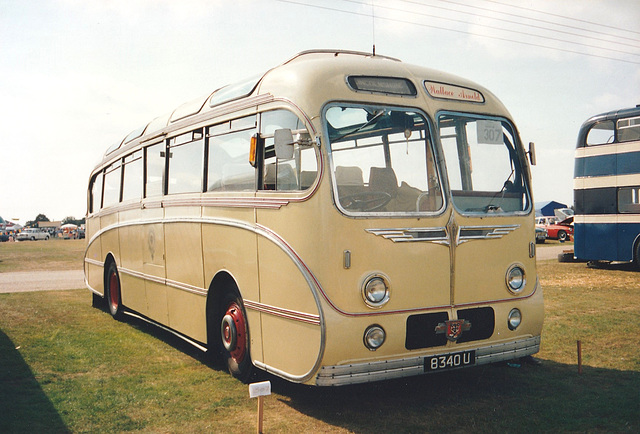 Preserved former Wallace Arnold 8340 U at the Norfolk Showground –8 Sep 1991 (148-32)