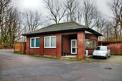 Erhaltenes Pförtnerhaus der ehem. Kokerei Jacobi (Oberhausen-Klosterhardt) / 20.01.2018