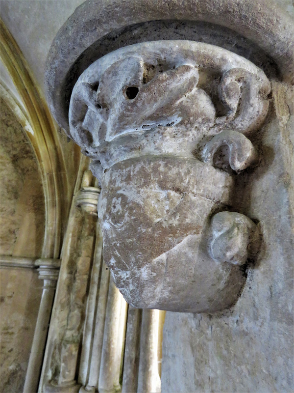 lacock abbey, wilts (62)  c13 corbel head with nose and chin bands in chapter house