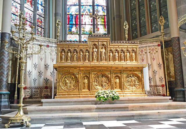 België - Kortrijk, Sint-Maartenskerk