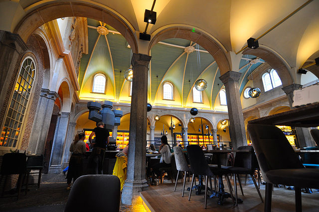 Interior of café-restaurant De Waag