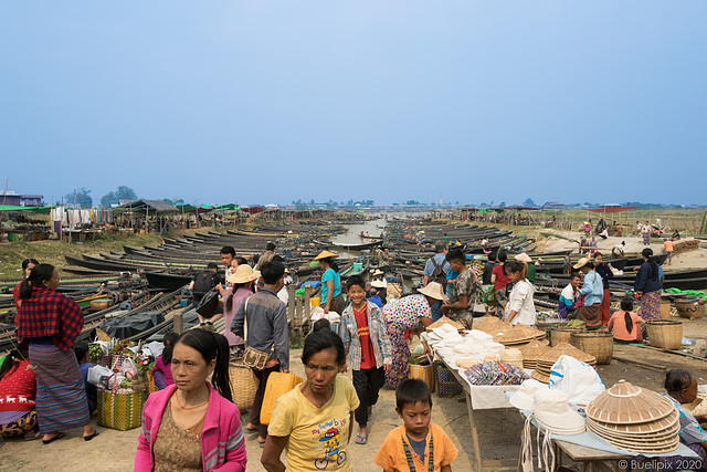 'Parkplatz' beim Nan Pan Market (© Buelipix)