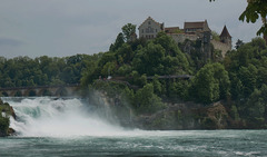 Rheinfall mit Schloss Laufen (Kanton Zürich)
