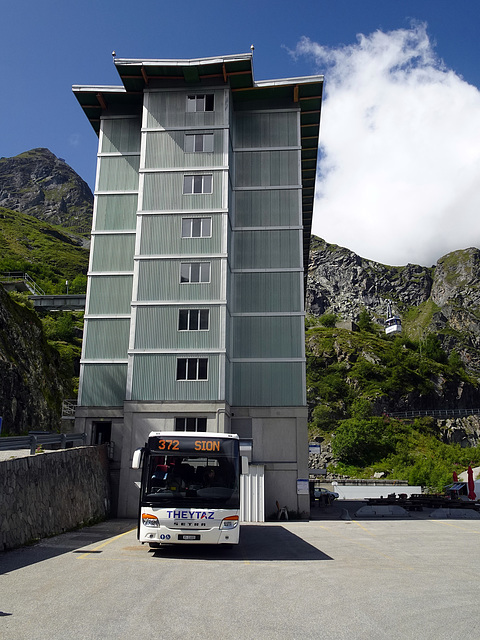 Bus der Linie 372 von Grande-Dixence nach Sion