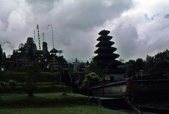 Pura Tirta Empul