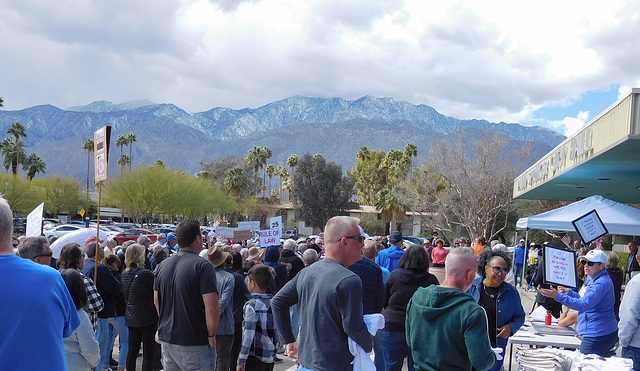 Palm Springs: Fake Crisis protest (#1454)