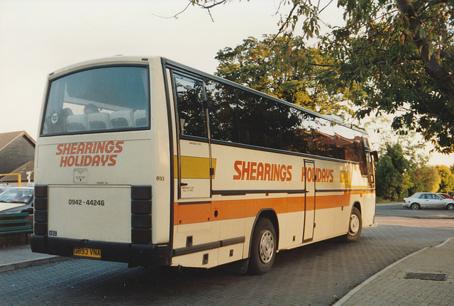 Shearings Holidays 893 (G893 VNA) in Mildenhall - 7 Oct 1993 (207-4A) Shearings Holidays 893 (G893 VNA) in Mildenhall - 7 Oct 1993 (207-4A)