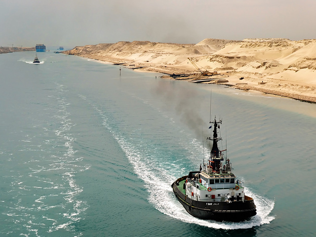 Navigando Suez  -  HFF!