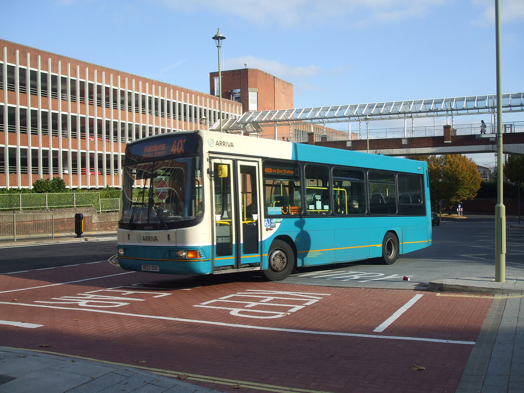 DSCF5283 Arriva 4522 (KE03 OUU) in Welwyn Garden City - 25 Oct 2018