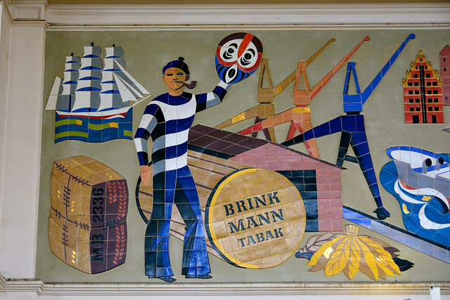 Bremen 2015 – 1950s art in the station hall