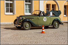 Alter BMW in Schönbrunn