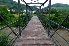 Brücke bei Lohrsdorf, vier Tage vor der Flut