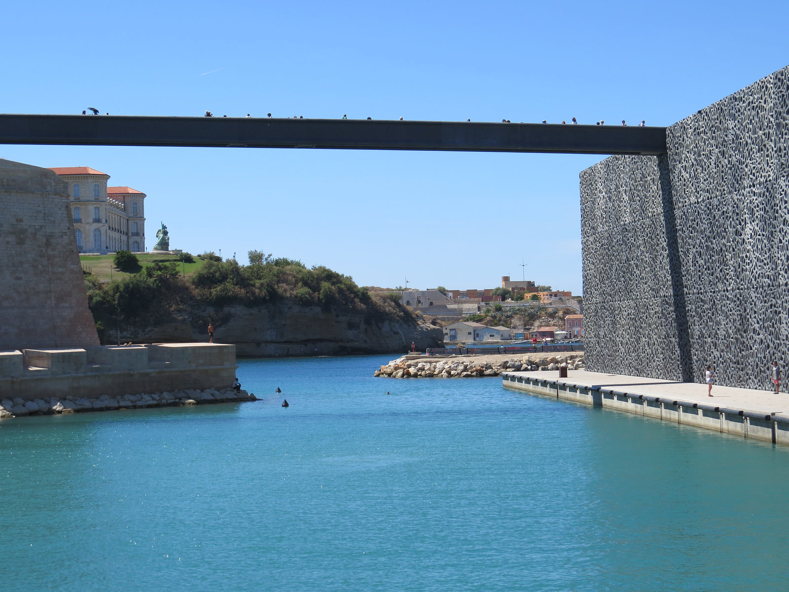 Passerelle entre le Mucem et le Fort Saint-Jean.