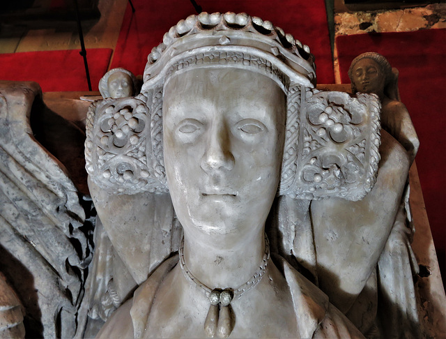 strelley church, notts; c15 tomb of sir sampson de strelley +1395; woman's headdress strelley church, notts; c15 tomb of sir sampson de strelley +1395; woman's headdress