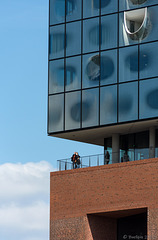 Besucher auf der 'Plaza' (© Buelipix)