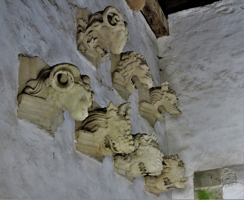 lacock abbey, wilts (121) copies of the heads on sharington's tower