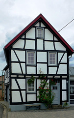 DE - Grafschaft - Half-timbered house at Esch