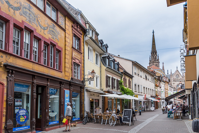 in den Gassen von Mülhouse (© Buelipix)