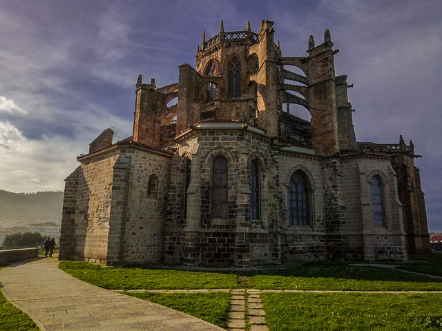 Iglesia de Castro Urdiales y fuerte normando